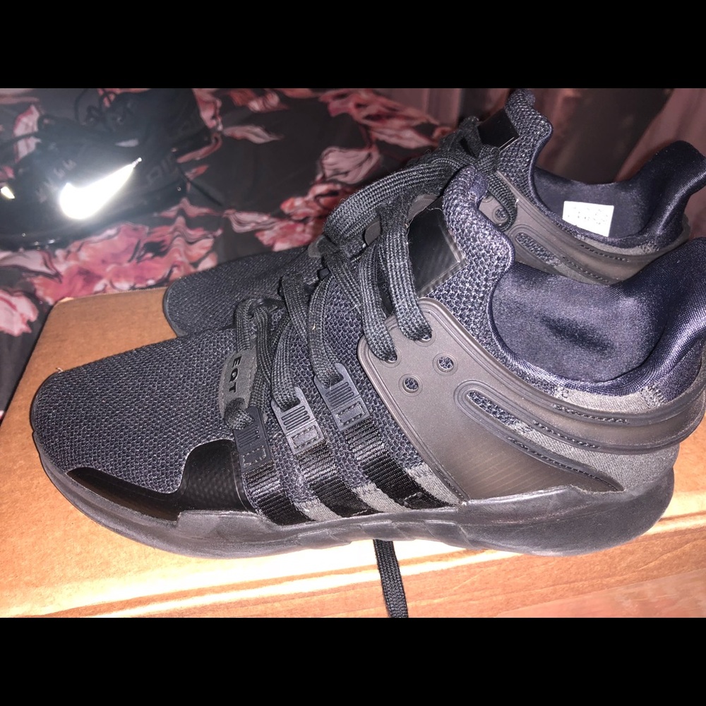 Women’s adidas size 9 1/2 EQT support ADV